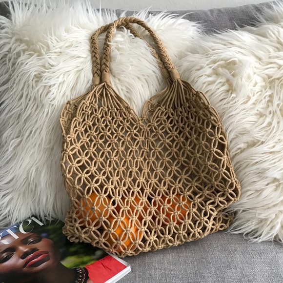 Handmade Macramé Tote - Picture 1 of 2